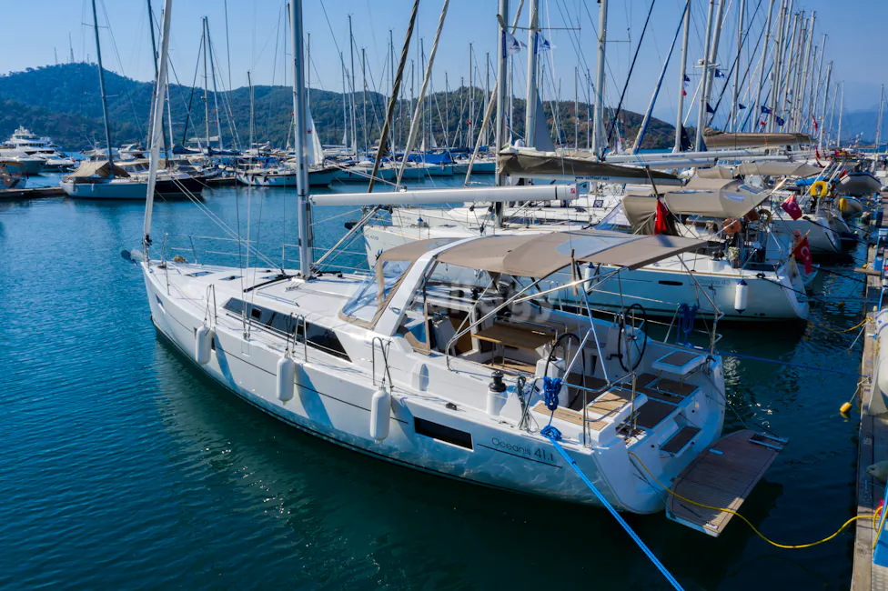 Beneteau Oceanis 41.1