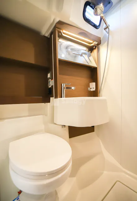 Beneteau Oceanis 51.1