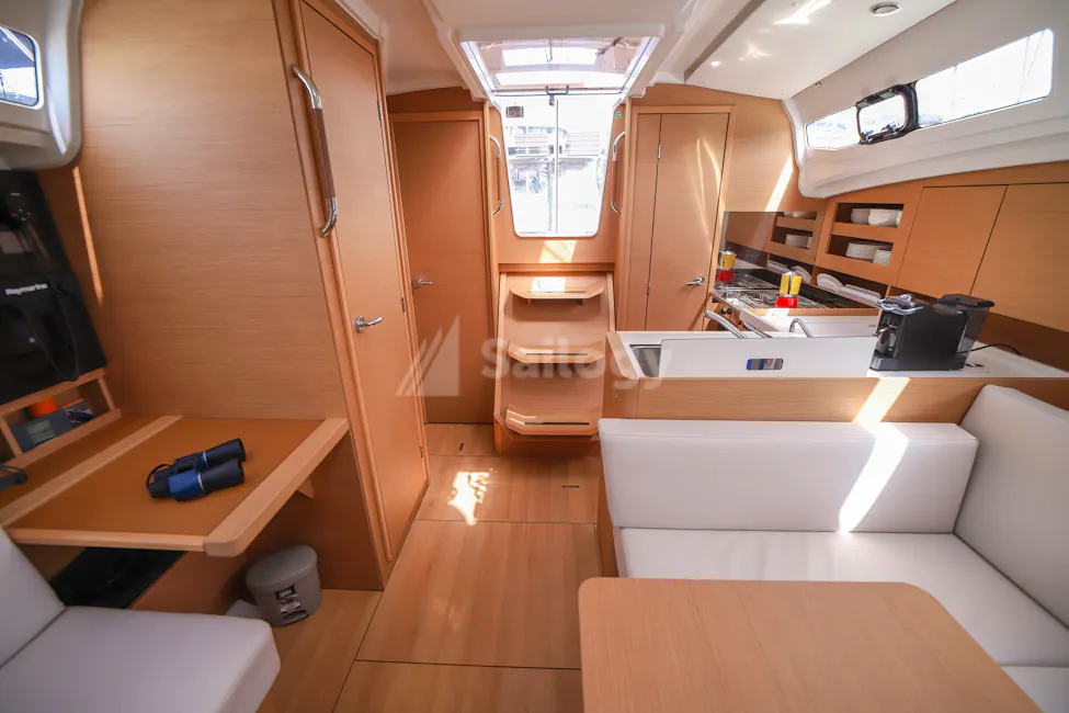 Jeanneau Sun Odyssey 380