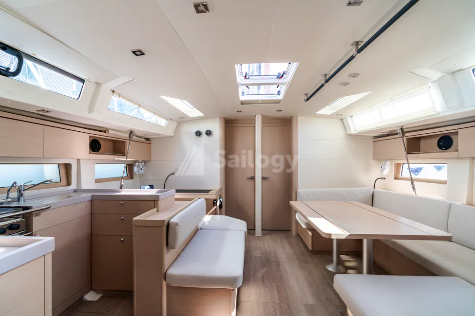 Beneteau Oceanis 51.1