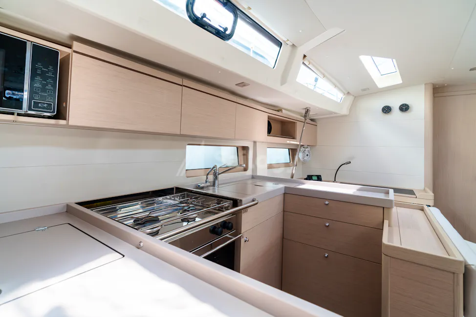 Beneteau Oceanis 51.1