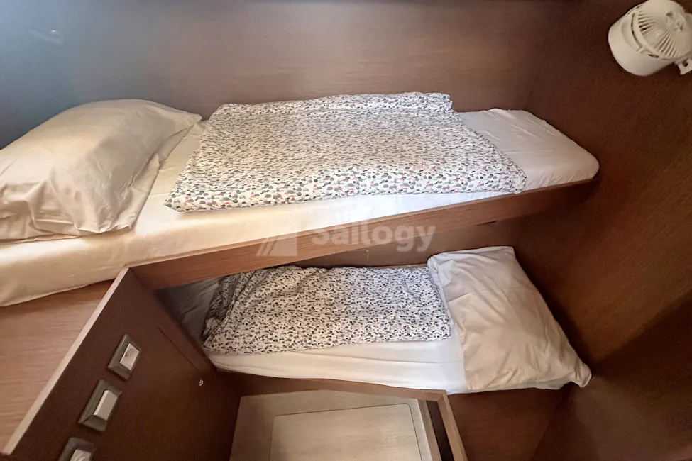 Beneteau Oceanis 51.1