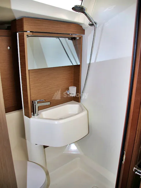 Beneteau Oceanis 51.1