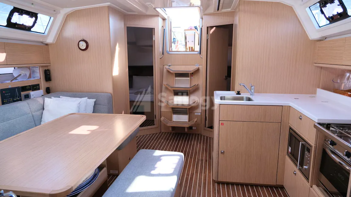 Bavaria Cruiser 46 Style