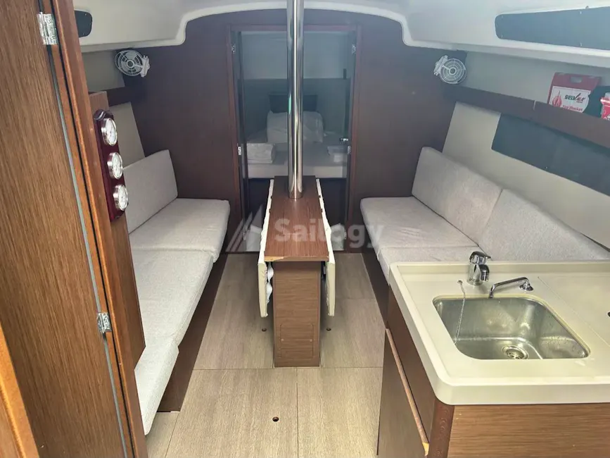 Beneteau Oceanis 34.1