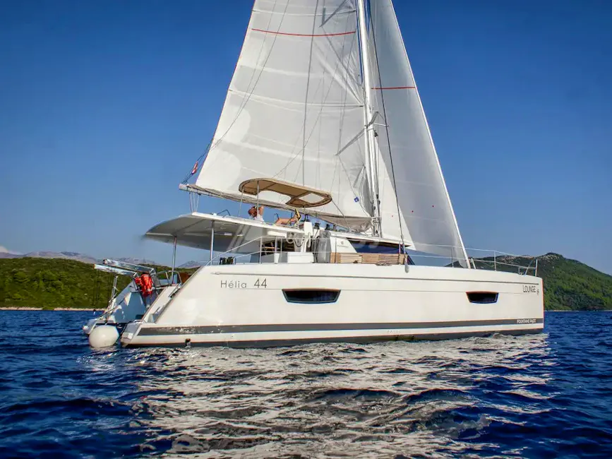 Fountaine Pajot Helia 44