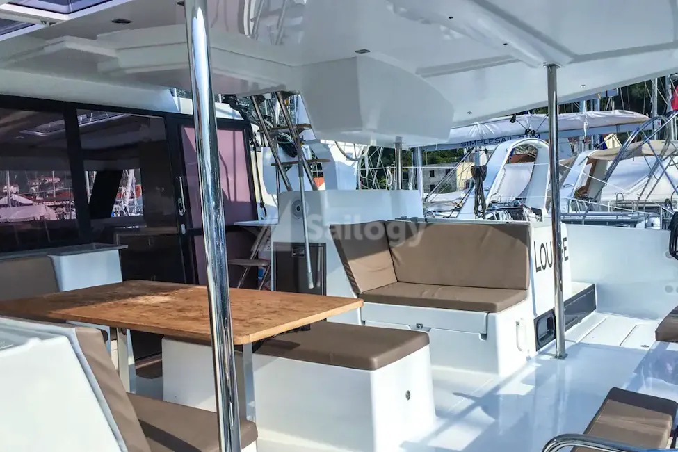Fountaine Pajot Helia 44