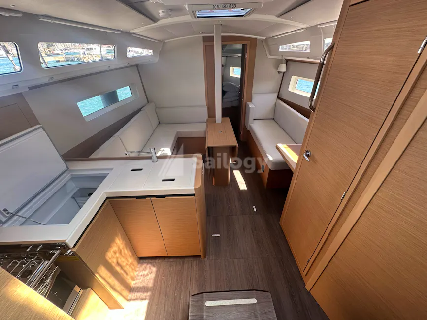 Jeanneau Sun Odyssey 380